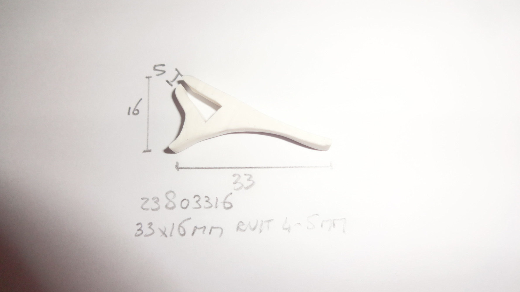 Wit ruitrubber 33x16mm ruit 4-5mm dikte - Dsc00002 - 23803316