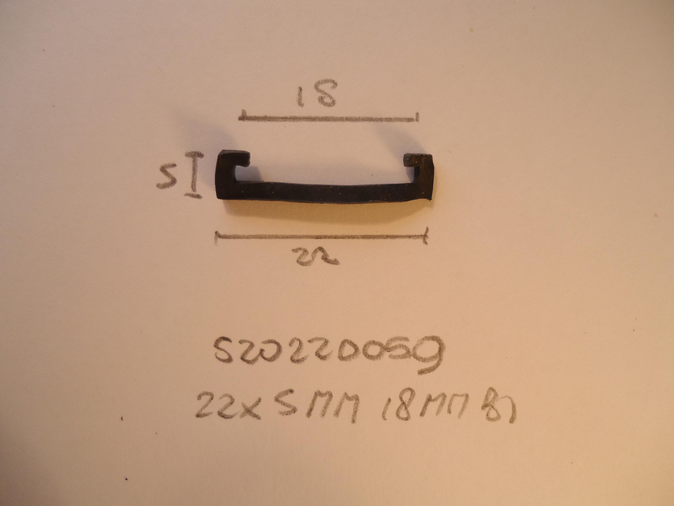 Onderlegbies 22x5mm 18mm binnen - Dsc03282 - 520220059