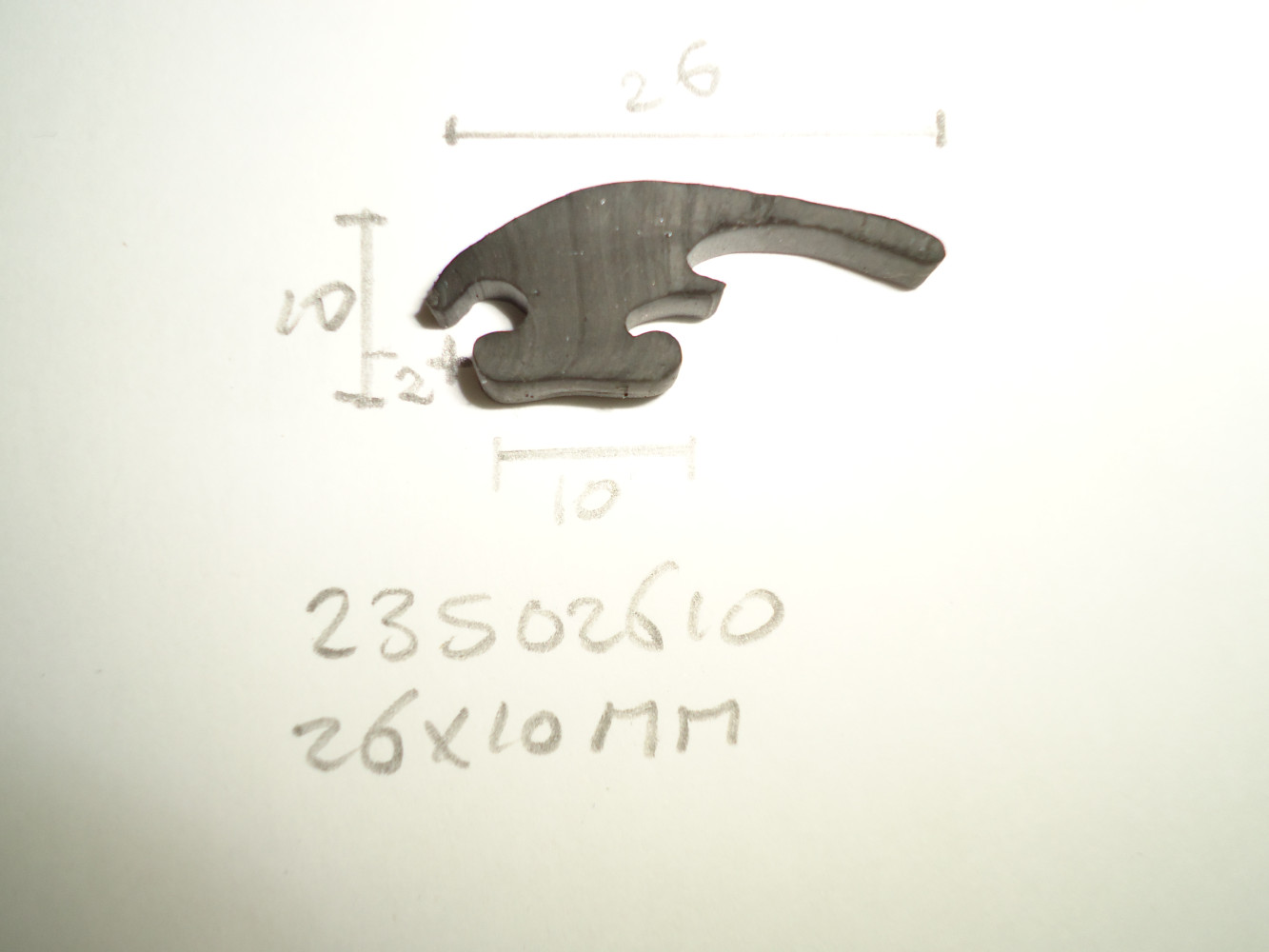 Raamrubber 26x10mm Confident - Dsc03584 - 23502610