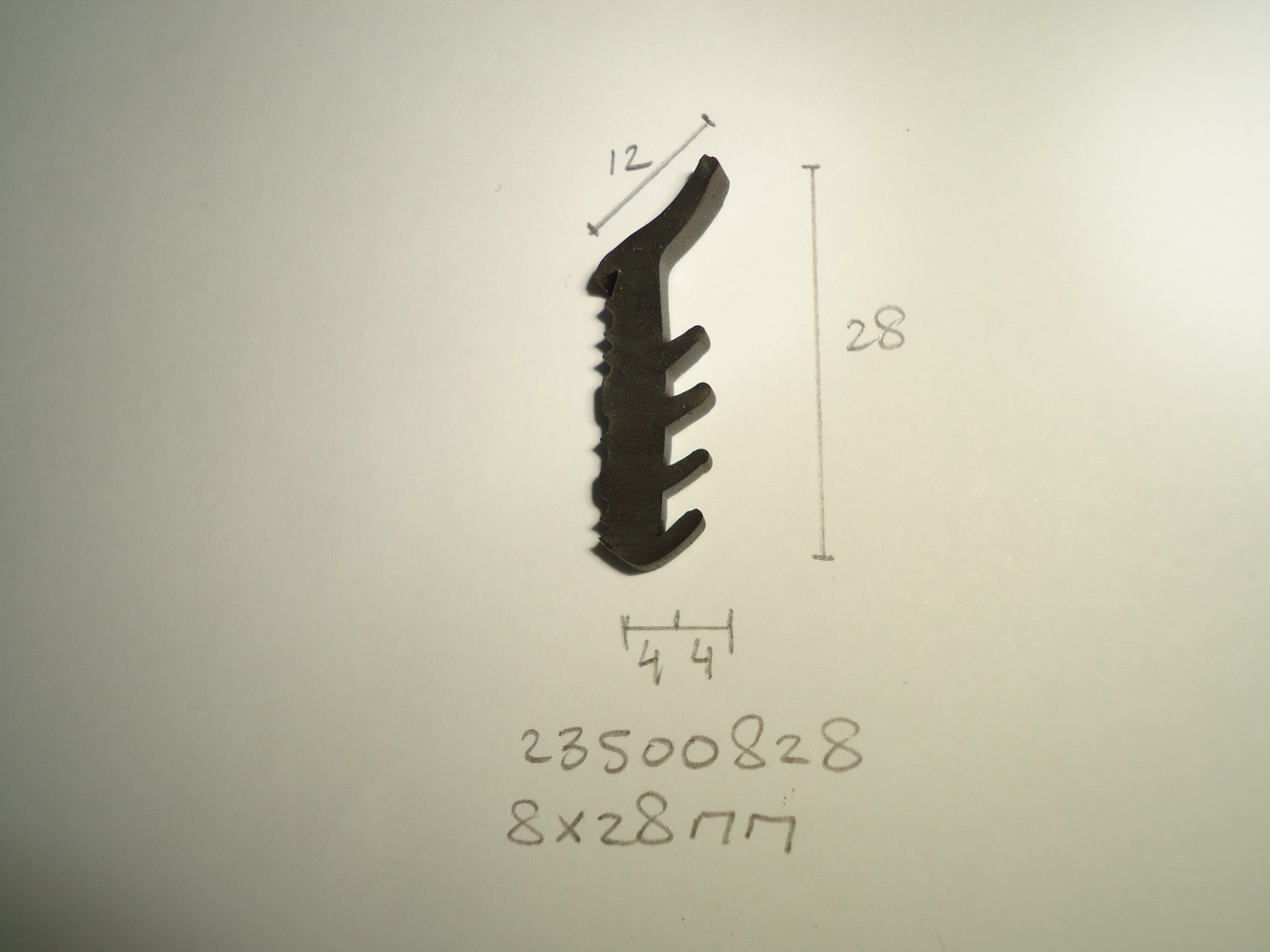 Raamrubber 8x28mm - Dsc03631 - 23500828