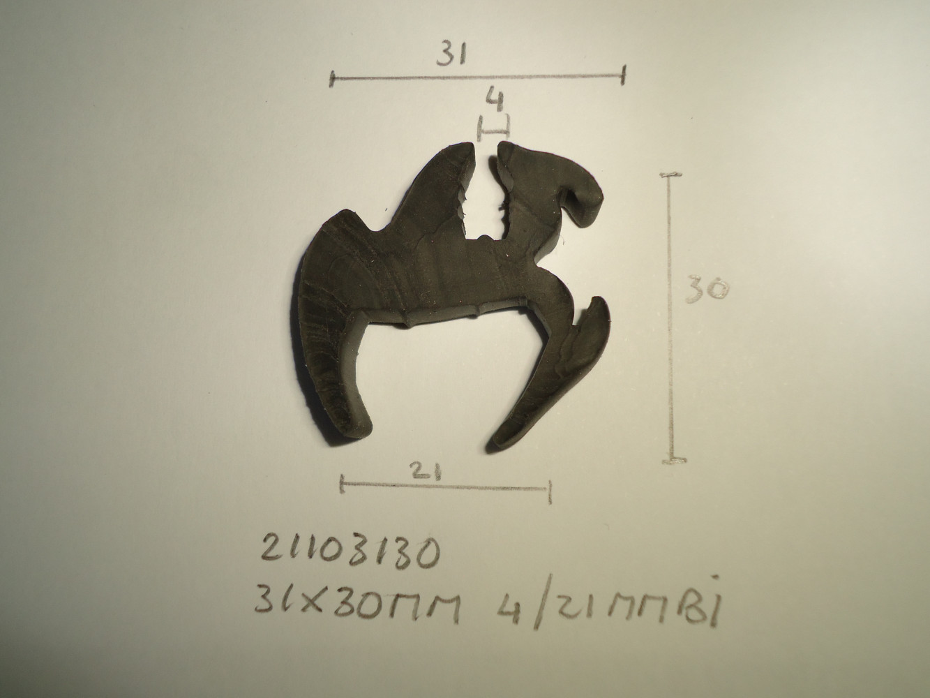 Raamrubber 31x30mm 4/21mm bi - Dsc03704 - 21103130