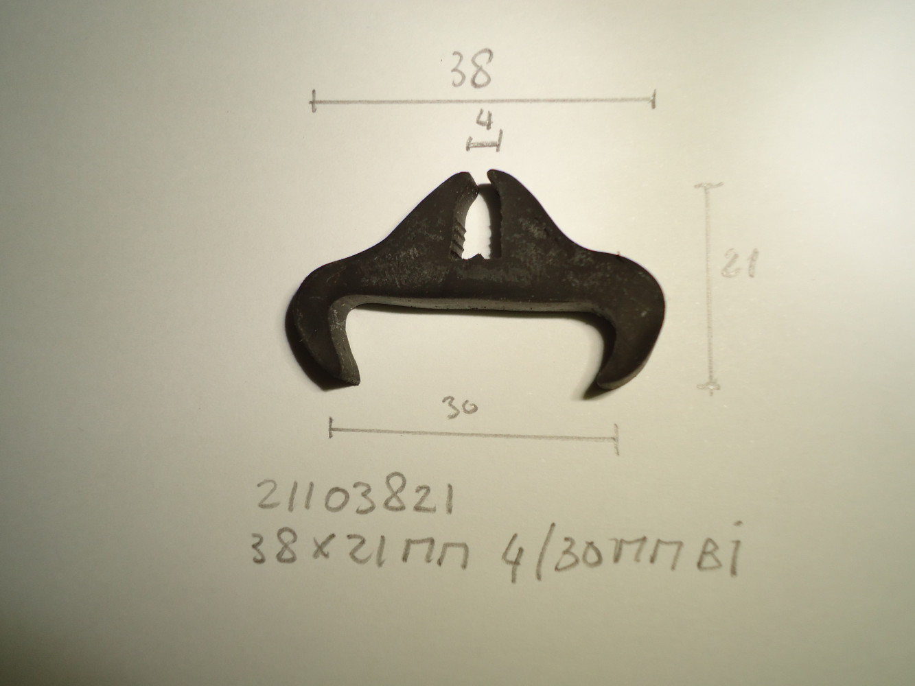 Raamrubber 38x21mm 4/30mm bi - Dsc03734 - 21103821