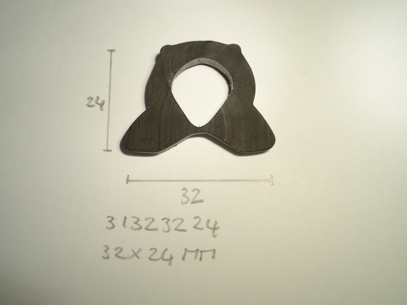 Omega stootrubber 32x24mm - Dsc03858 - 31323224
