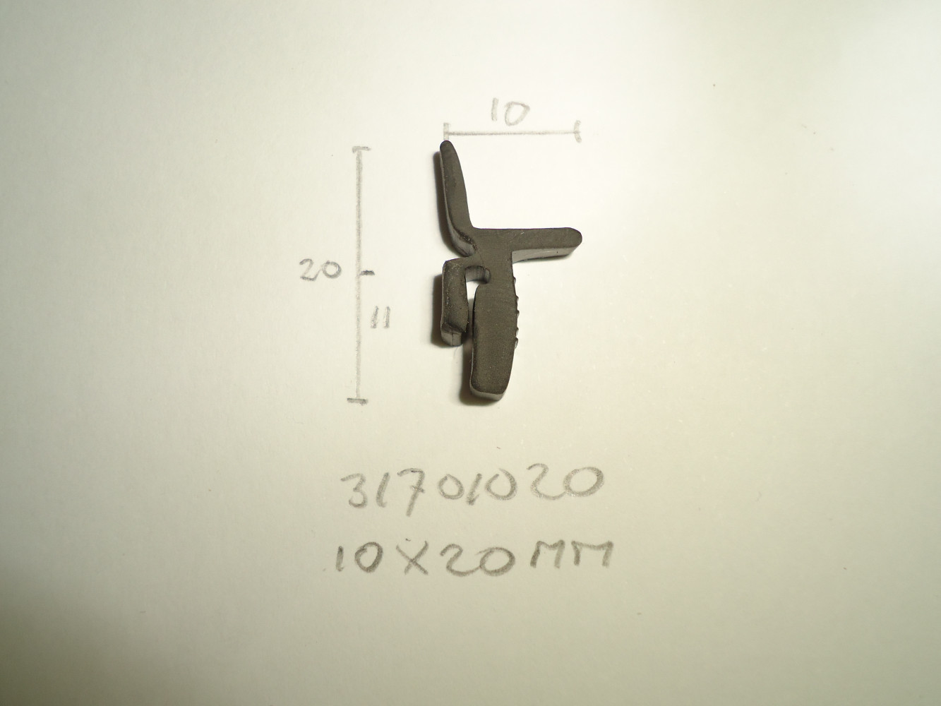 Raamrubber 10x20mm - Dsc03959 - 31701020