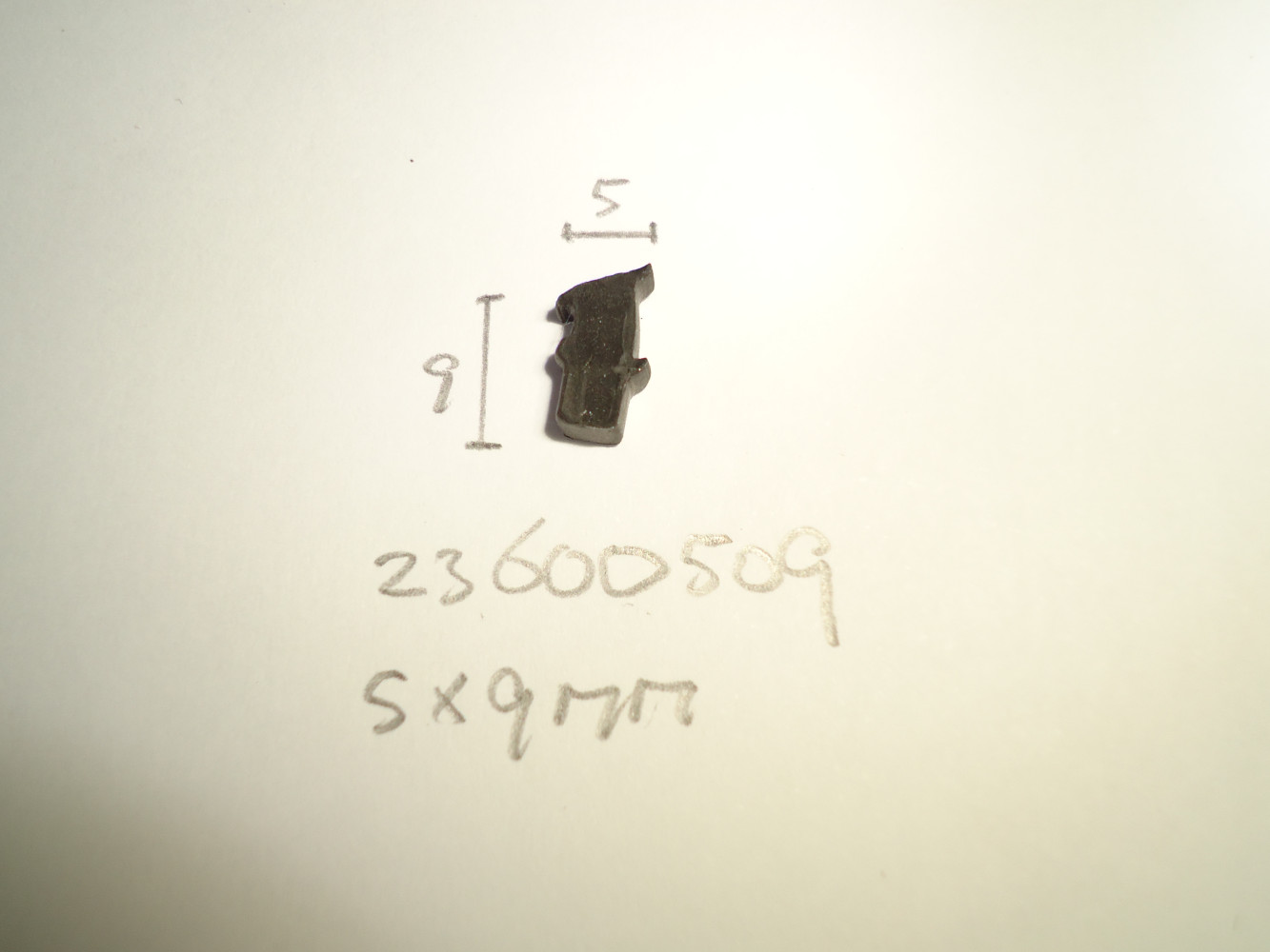 Kozijnrubber 5x9mm - Dsc04060 - 23600509