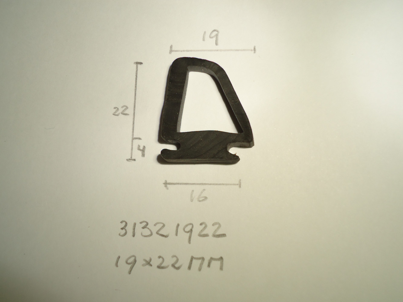 Omega stootrubber 19x22mm - Dsc04138 - 31321922