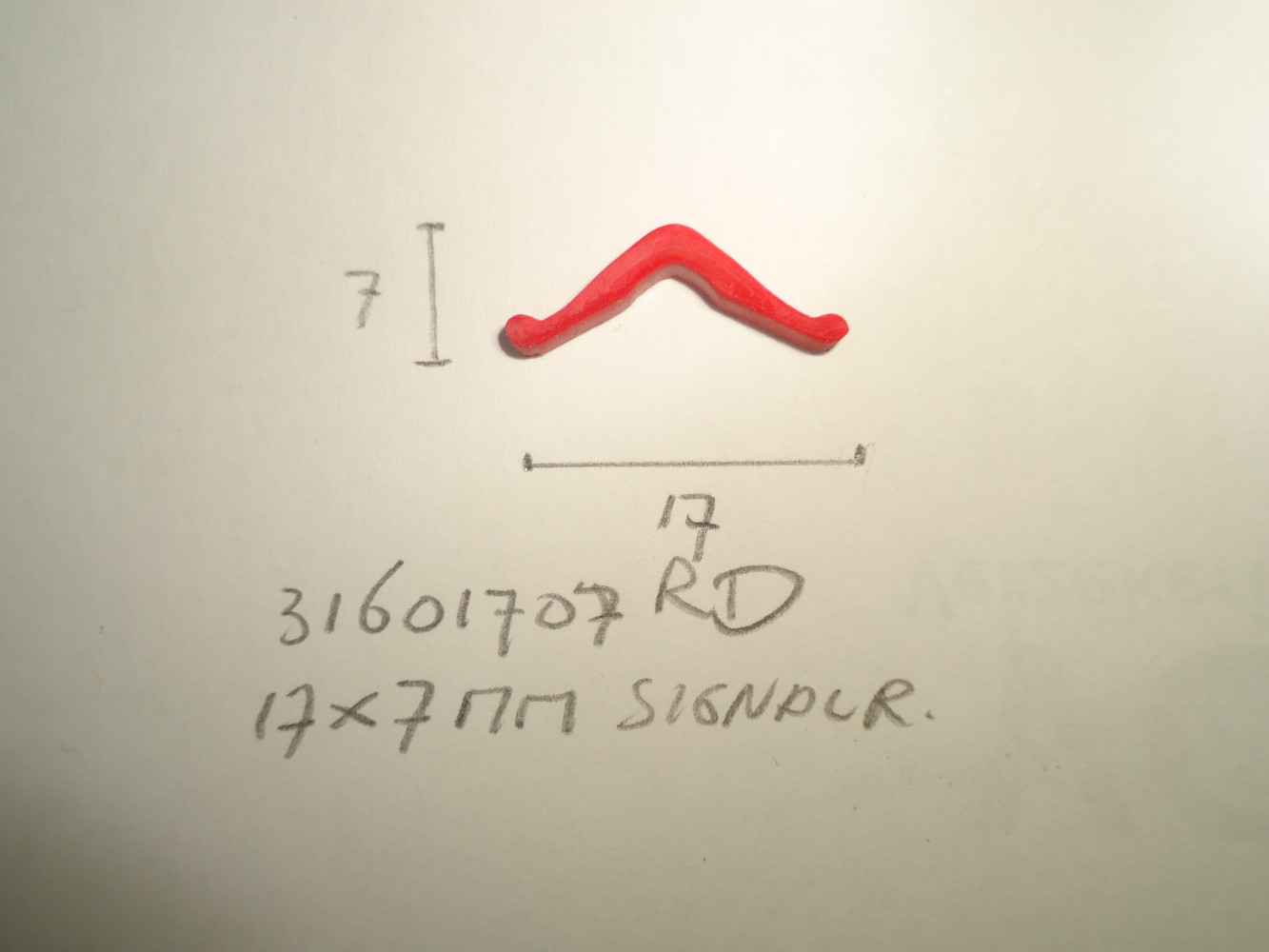 Inlegbies 17x7mm rood - Dsc04989 - 31601707RD