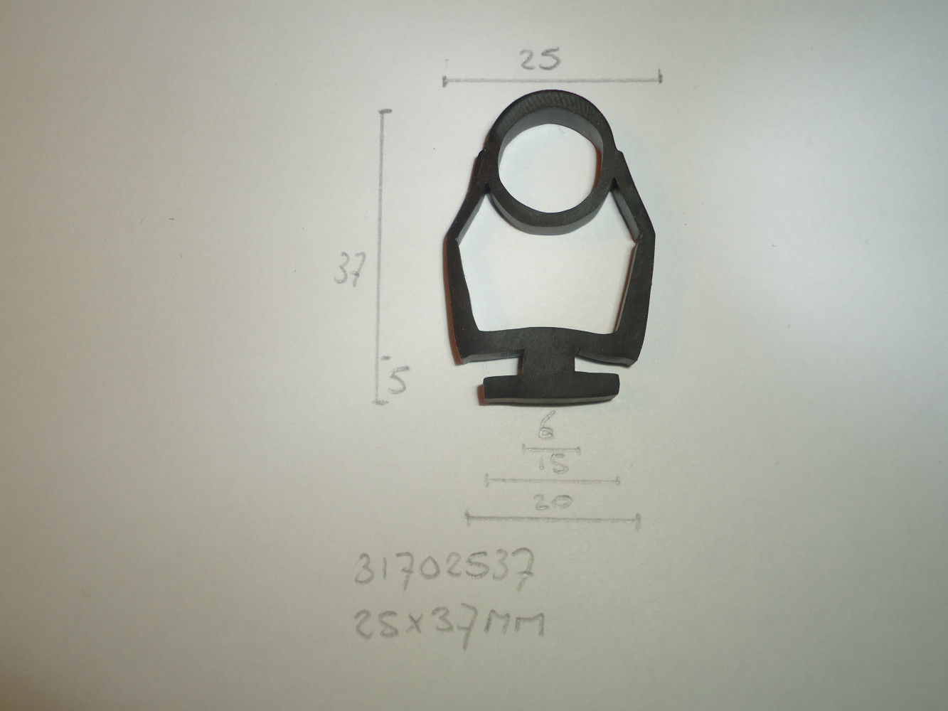 Overhead deurrubber 25x37mm - Dsc05183 - 31702537