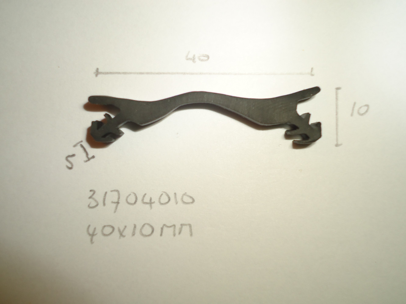 Klapdeur rubber 40x10mm - Dsc05192 - 31704010