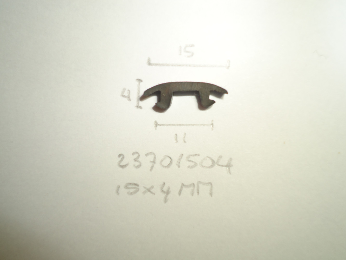 Stootrand 15x4mm - Dsc05224 - 23701504