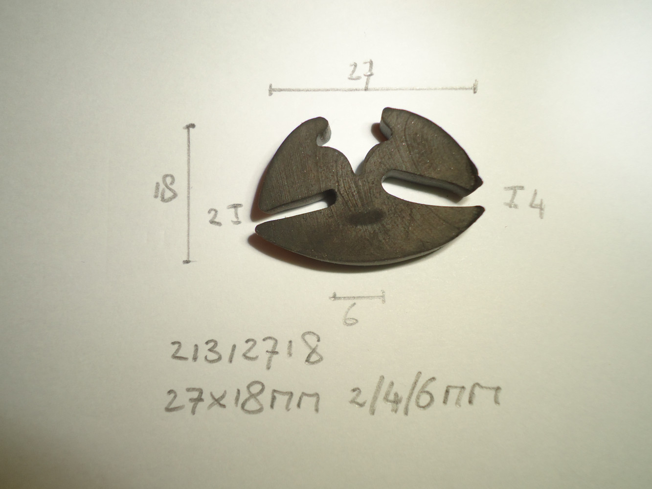 Raamrubber 27x18mm 2/4/6mm - Dsc05234 - 21312718