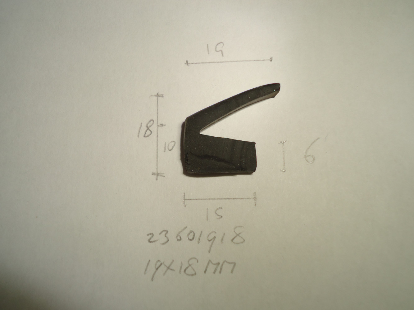 Dichtingsrubber 19x18mm - Dsc06134 - 23601918