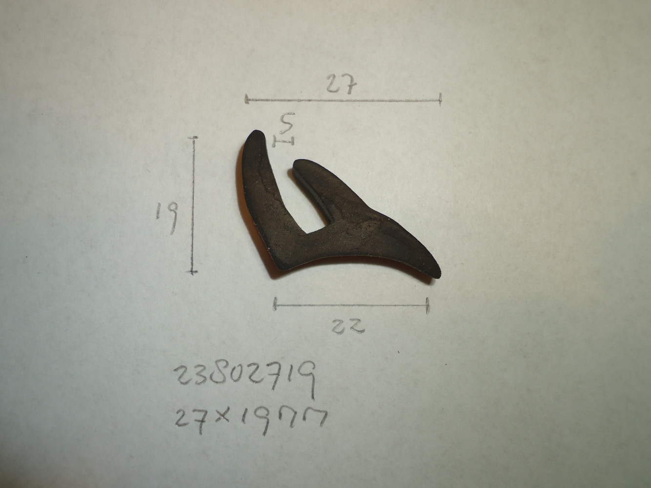 Raamrubber 27x19mm ruit 5mm - Dsc07580 - 23802719