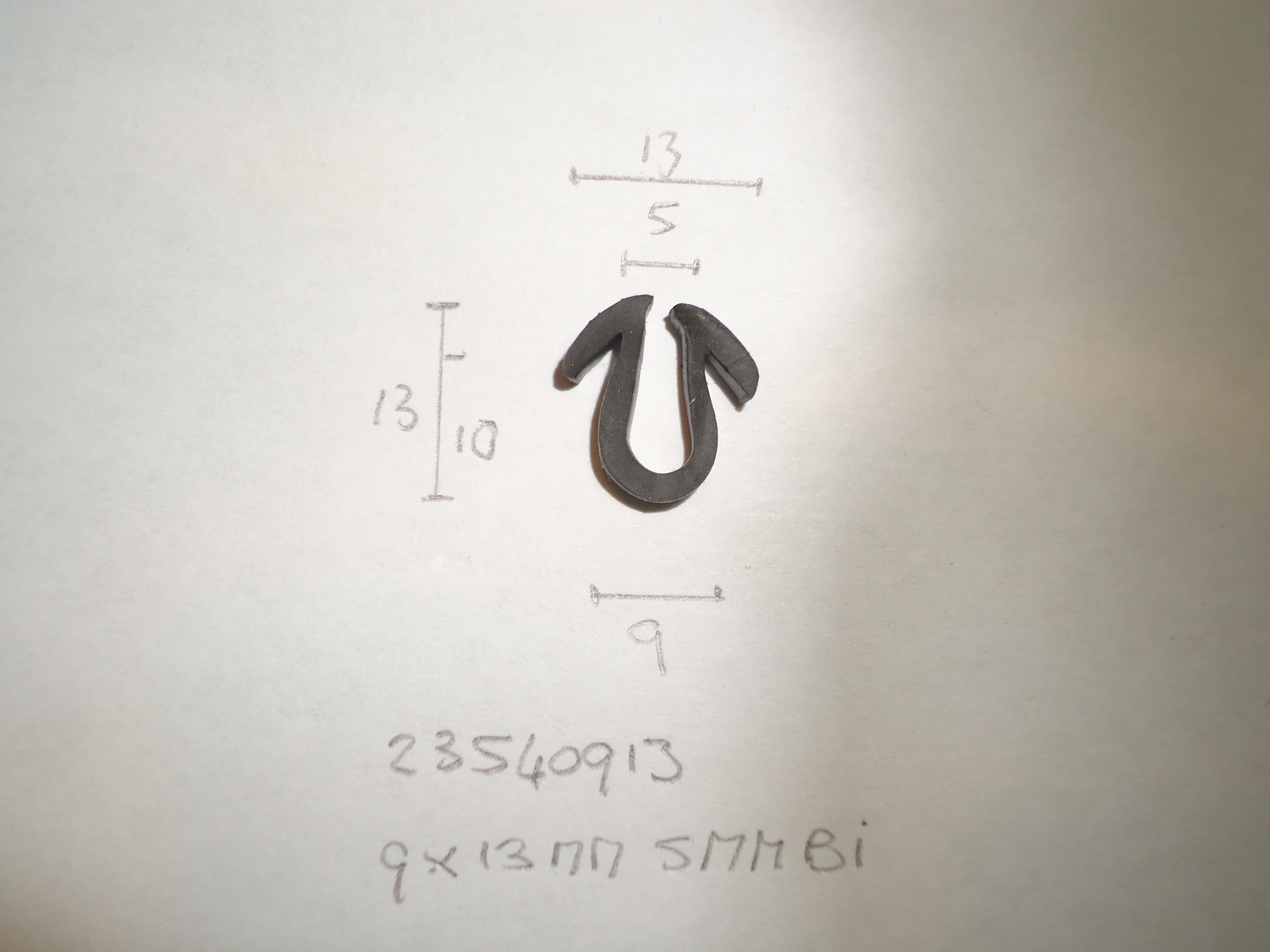 Raamrubber 9x13mm 5mm bi - Dsc07601 - 23540913