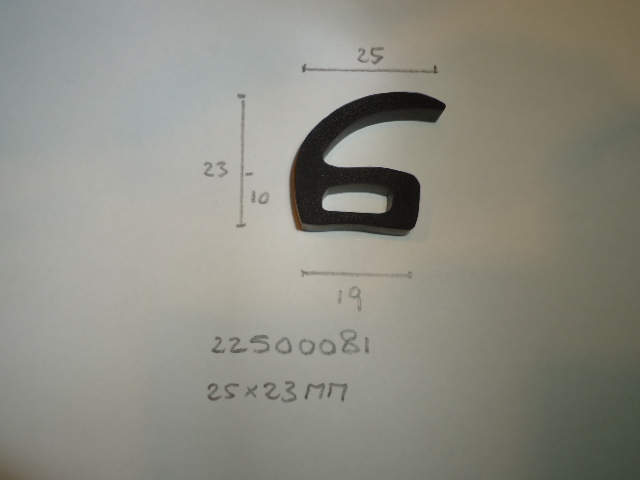 Deurrubber 25x23mm Range Rover - Dsc08089 1 - 22500081