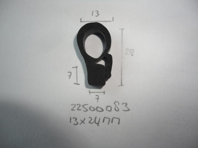 Kofferklep rubber 13x24mm - Dsc08276 - 22500083