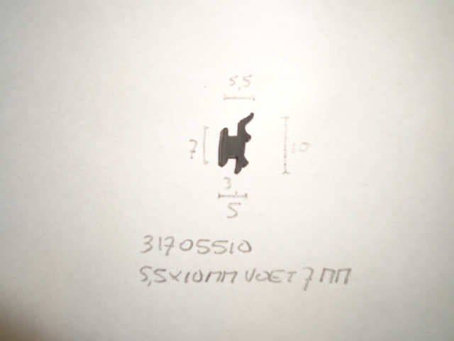 Kozijnrubber 5.5x10mm voet 7mm - Dsc08295 - 31705510