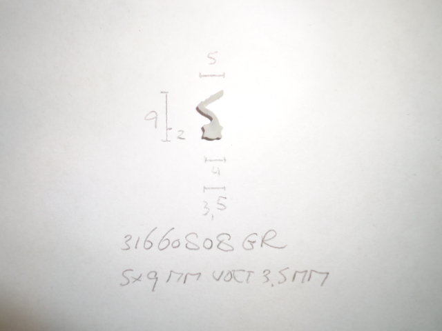 Kozijnrubber 5x9mm voet 3.5mm - Dsc08591 - 31660808GR