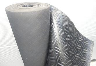 Rubber loper Tranenplaat zwart 1400x3mm 5 traans checker - Rubber loper tranenplaat zwart 1400x3mm 5 traans checker - Rubber loper Tranenplaat zwart 1400x3mm 5 tra